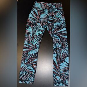 Lululemon High Times Pant Palm Lace Tofino Teal Multi size 6 EUC